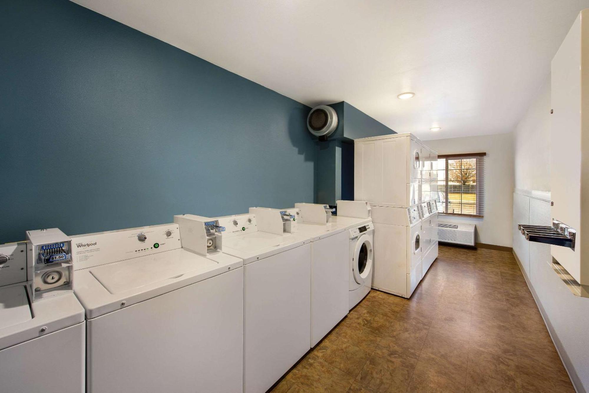 Groveport Woodspring Suites Columbus Southeast מראה חיצוני תמונה