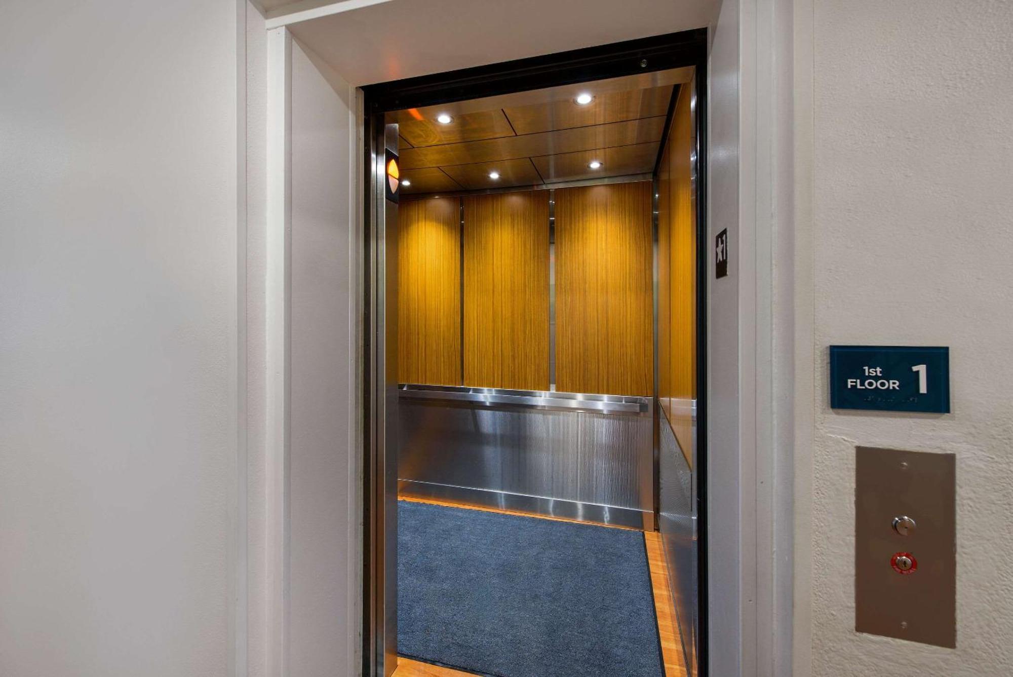Groveport Woodspring Suites Columbus Southeast מראה חיצוני תמונה