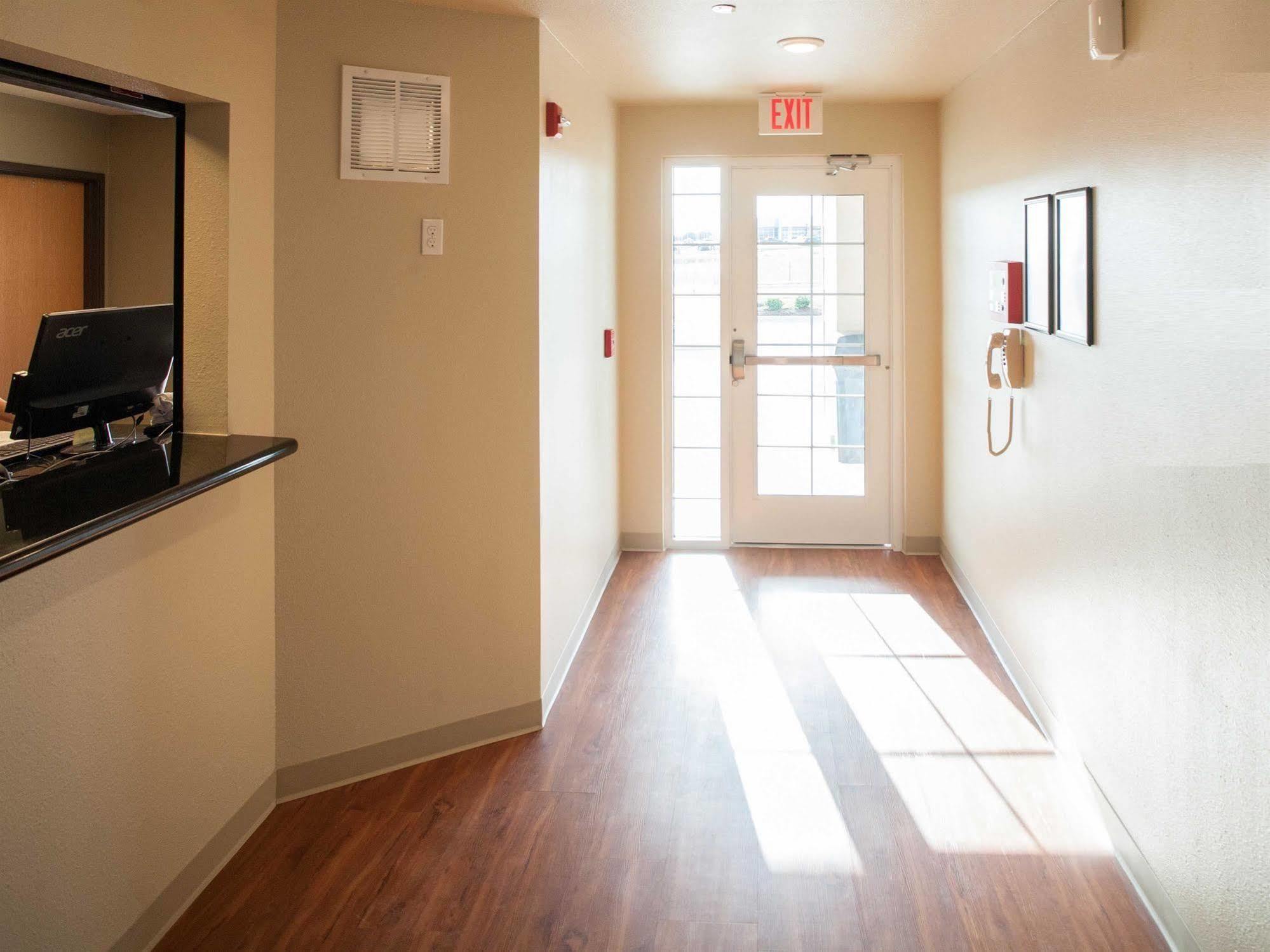 Groveport Woodspring Suites Columbus Southeast מראה חיצוני תמונה